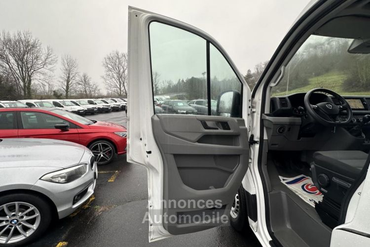 Volkswagen Crafter 30 L3H3 2.0 TDI - 140 FOURGON Van Business TVA RECUPERABLE + GPS + CAMERA A R - <small></small> 28.990 € <small></small> - #29