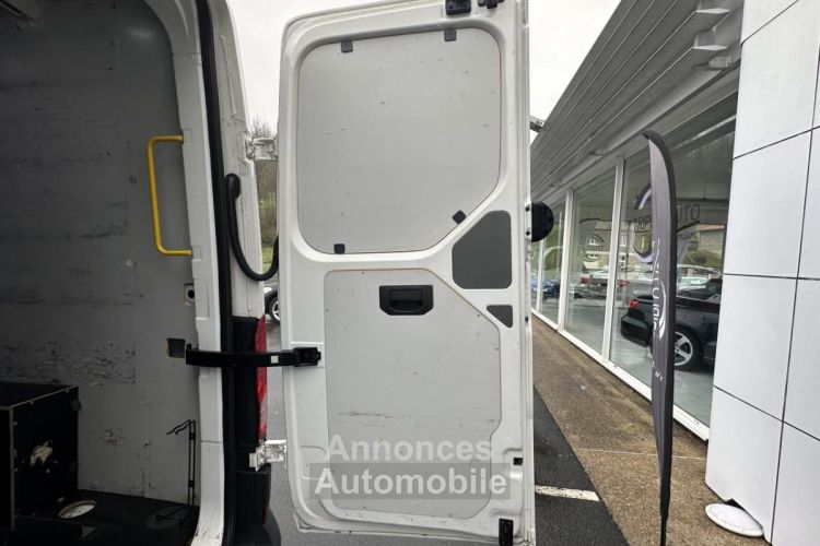 Volkswagen Crafter 30 L3H3 2.0 TDI - 140 FOURGON Van Business TVA RECUPERABLE + GPS + CAMERA A R - <small></small> 28.990 € <small></small> - #30