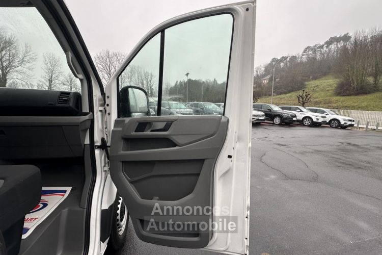 Volkswagen Crafter 30 L3H3 2.0 TDI - 140 FOURGON Van Business TVA RECUPERABLE + GPS + CAMERA A R - <small></small> 28.990 € <small></small> - #32