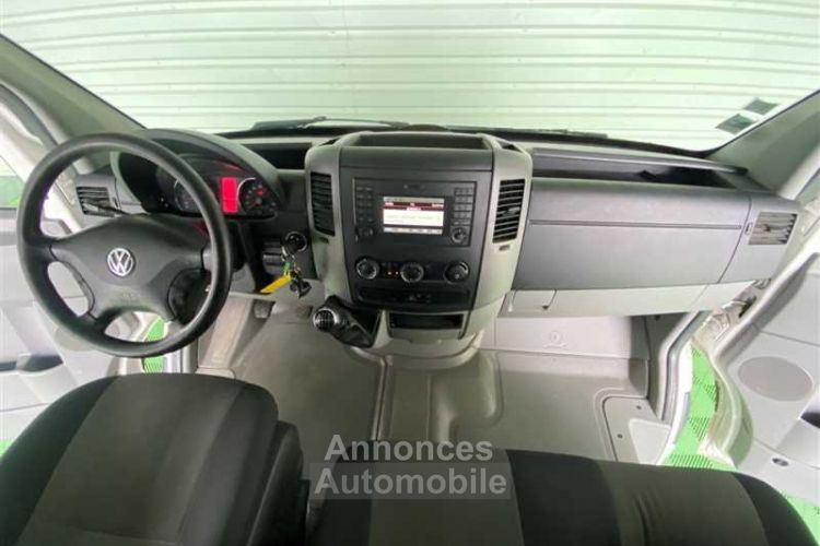 Volkswagen Crafter VAN 30 L2H2 2.0 TDI 136 FAP EURO5 BUSINESS LINE - <small></small> 15.890 € <small>TTC</small> - #4