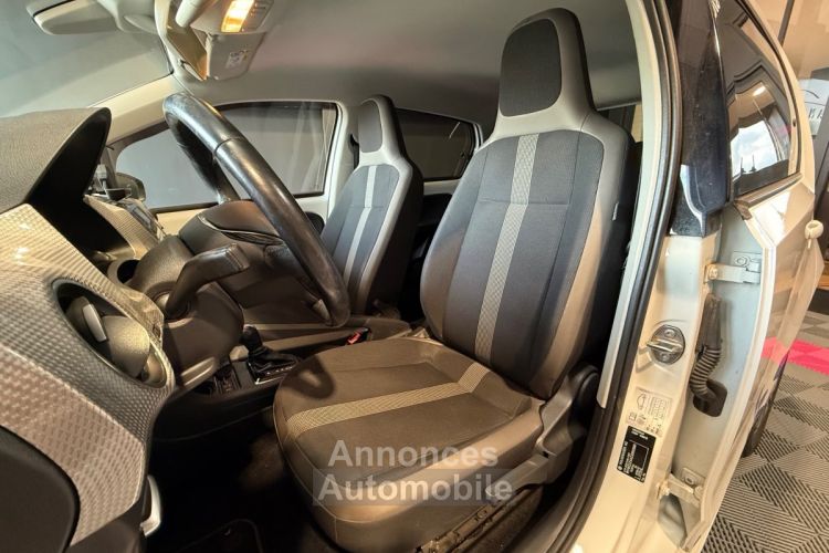 Volkswagen e-up E-UP! Electrique - <small></small> 9.490 € <small>TTC</small> - #12