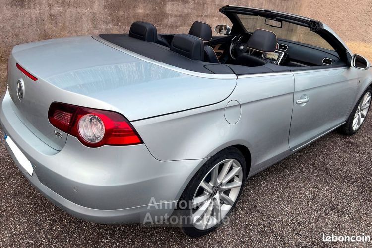 Volkswagen EOS 3.2 V6 250 ch Carat DSG GPS Toit ouvrant Sellerie cuir chauffant Sièges electriques Mirror Screen Apple Car Play Suivi d'entretien complet - <small></small> 13.900 € <small>TTC</small> - #2