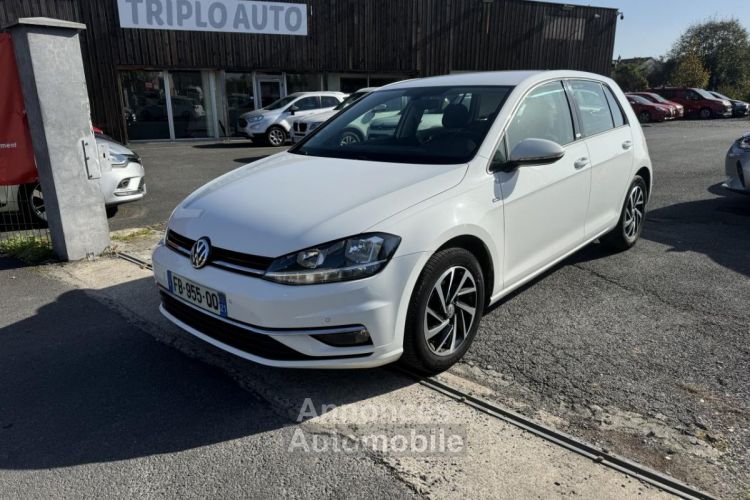 Volkswagen Golf 1.0 TSI - 115 Connect Gps + Camera AR + Clim - <small></small> 12.490 € <small>TTC</small> - #1