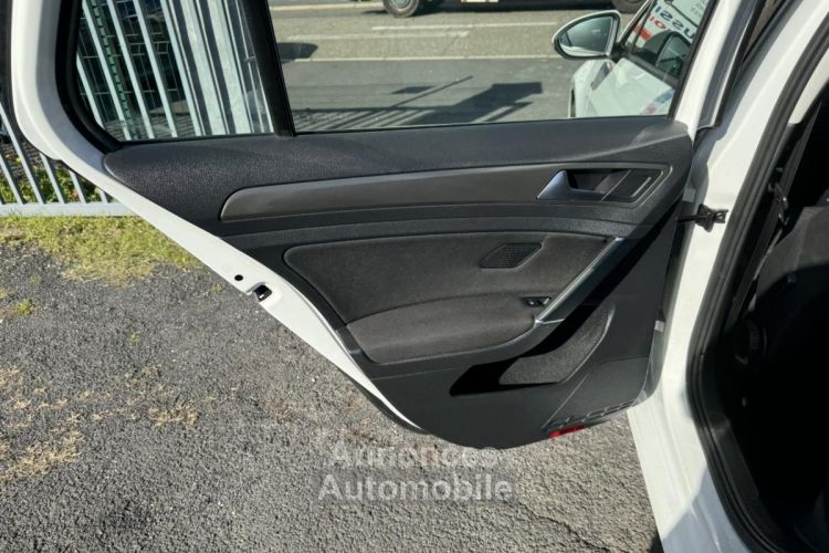 Volkswagen Golf 1.0 TSI - 115 Connect Gps + Camera AR + Clim - <small></small> 12.490 € <small>TTC</small> - #21