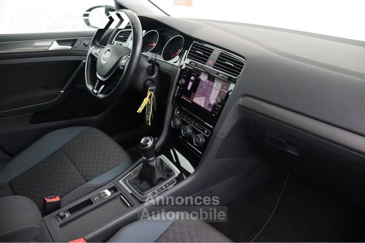 Volkswagen Golf 1.0TSI IQ DRIVE VARIANT - BUSINESS PACK NAVI PANODAK DAB MIRROR LINK TREKHAAK - <small></small> 16.995 € <small>TTC</small> - #16