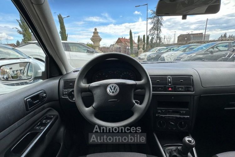 Volkswagen Golf 1.4 75CH 5P - <small></small> 5.490 € <small>TTC</small> - #16