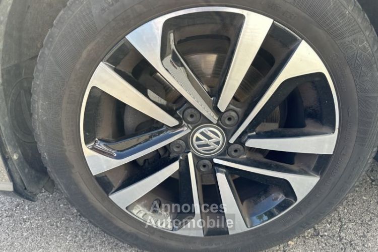 Volkswagen Golf 1.6 TDI 115ch FAP [URL masquée pour votre sécurité] Euro6d-T 5p - <small></small> 17.600 € <small>TTC</small> - #19