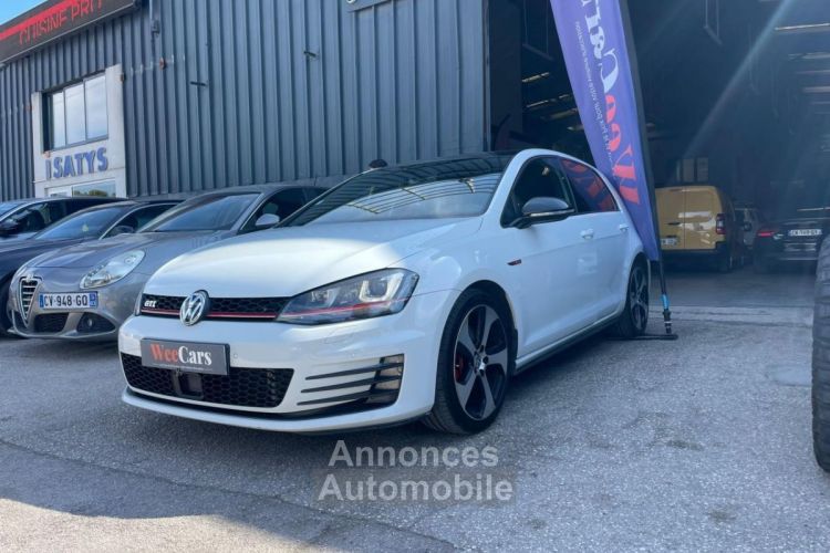 Volkswagen Golf 2.0 16V TSI BlueMotion - 220 VII BERLINE GTI PHASE 1 - <small></small> 19.990 € <small>TTC</small> - #1