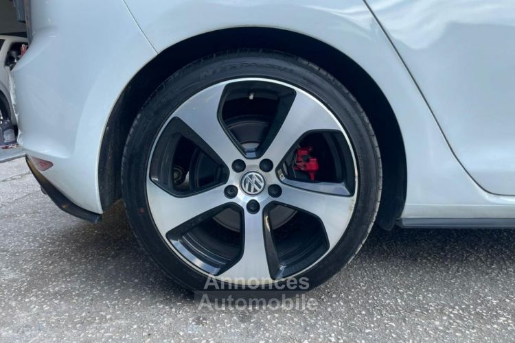 Volkswagen Golf 2.0 16V TSI BlueMotion - 220 VII BERLINE GTI PHASE 1 - <small></small> 19.990 € <small>TTC</small> - #18