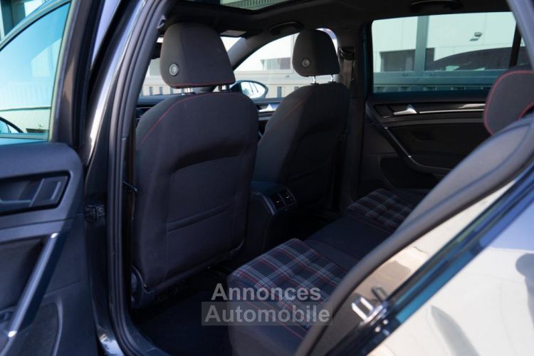 Volkswagen Golf 2.0 16V TSI BlueMotion - 230 - BV DSG 6 - <small></small> 19.900 € <small>TTC</small> - #18