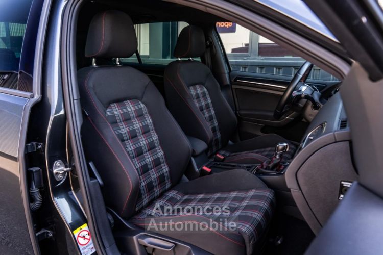 Volkswagen Golf 2.0 16V TSI BlueMotion - 230 - BV DSG 6 - <small></small> 19.900 € <small>TTC</small> - #38