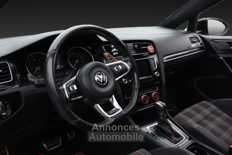 Volkswagen Golf 2.0 TSI 220 BlueMotion Technology DSG6 GTI - <small></small> 14.980 € <small>TTC</small> - #11