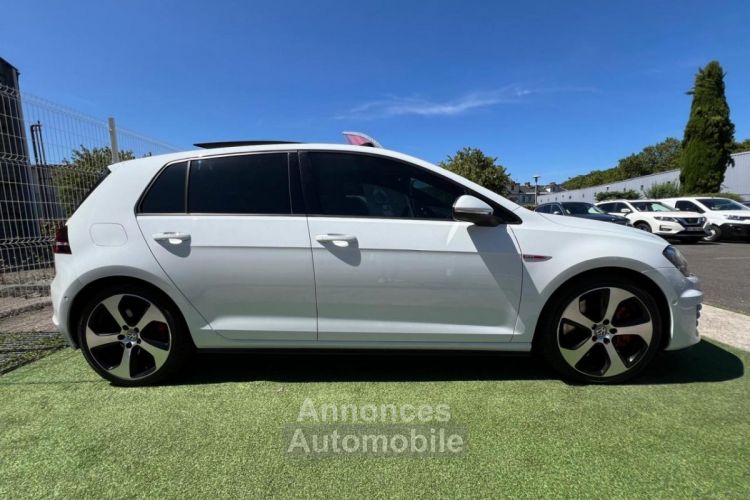 Volkswagen Golf 2.0 TSI 230 BLUEMOTION GTI DSG BVA - <small></small> 22.990 € <small>TTC</small> - #4