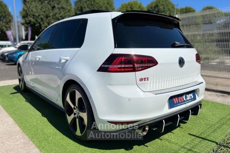 Volkswagen Golf 2.0 TSI 230 BLUEMOTION GTI DSG BVA - <small></small> 22.990 € <small>TTC</small> - #13