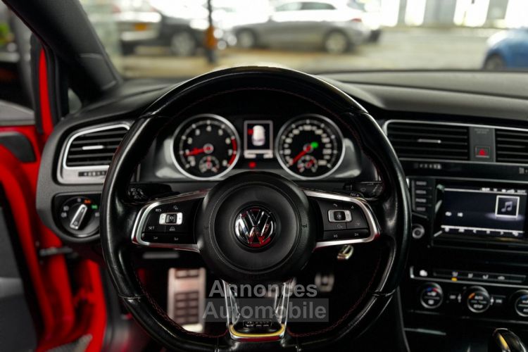 Volkswagen Golf 2.0 TSI 230 BlueMotion Technology DSG6 GTI Performance - <small></small> 18.990 € <small>TTC</small> - #12