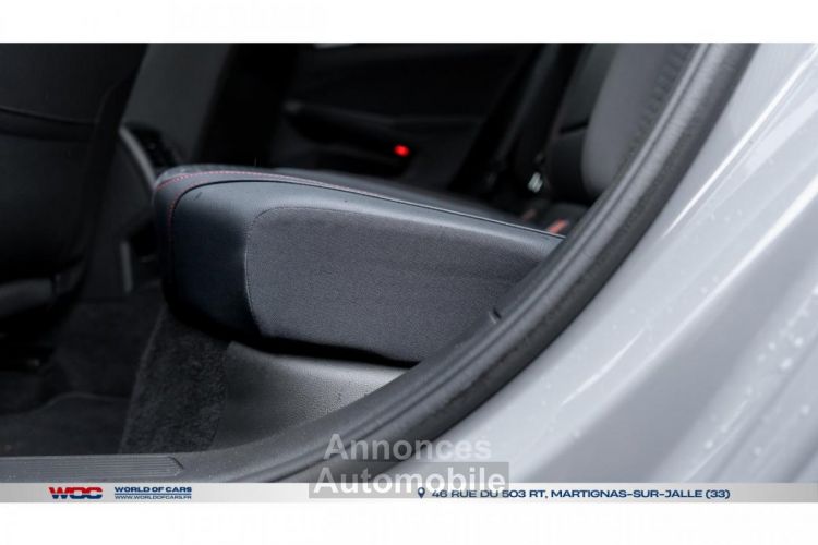 Volkswagen Golf 2.0 TSI - 300 - BV DSG 7 VIII BERLINE GTI - <small></small> 38.990 € <small>TTC</small> - #40