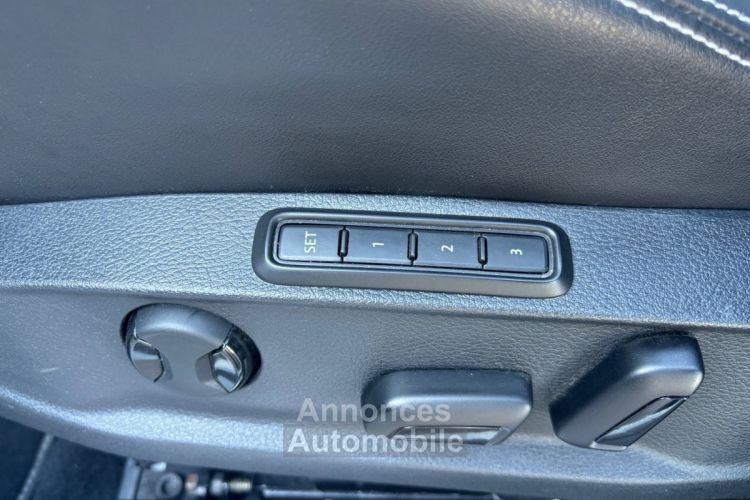 Volkswagen Golf 2.0 TSI 310 DSG7 4Motion R *GARANTIE 12 MOIS* FULL OPTIONS / TOIT OUVRANT SUIVI VW / CAMERA / GRAND ECRAN / DYNAUDIO - <small></small> 31.490 € <small>TTC</small> - #21