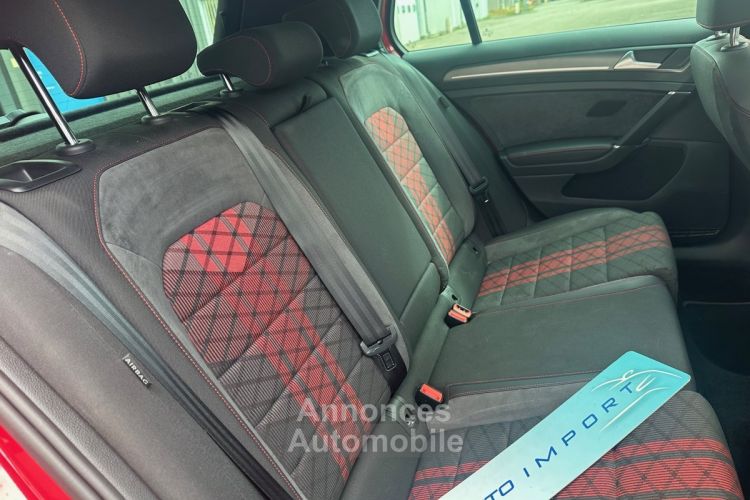 Volkswagen Golf 7 GTI DSG 290 TCR EN VERSION V-MAX avec toit pano et ligne AKRAPOVIC - <small></small> 33.990 € <small>TTC</small> - #14