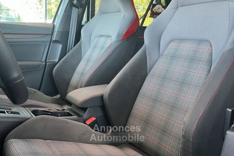 Volkswagen Golf 8 GTI 245 ch DSG7 Garantie 6 ans Toit Ouvrant Carplay Camera Keyless ACC Attelage 19P 419-mois - <small></small> 32.978 € <small>TTC</small> - #4