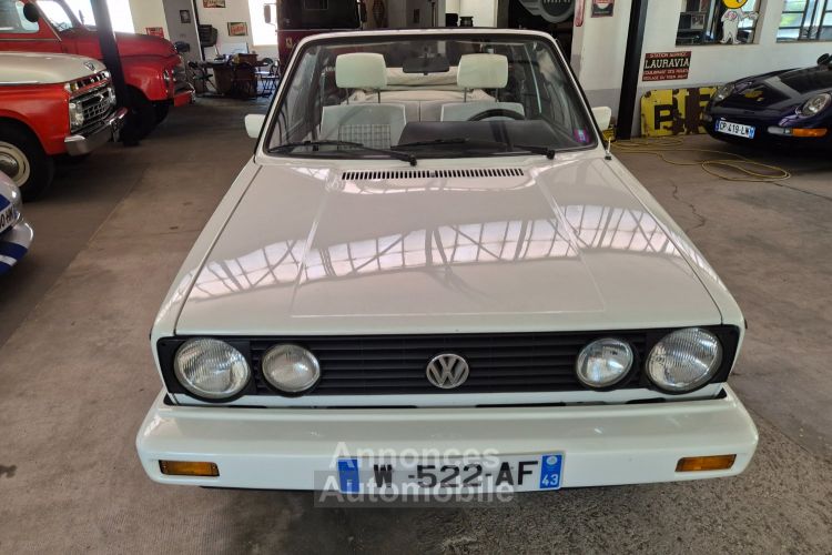 Volkswagen Golf Cabriolet 1.8 98 ch - <small></small> 9.880 € <small>TTC</small> - #2