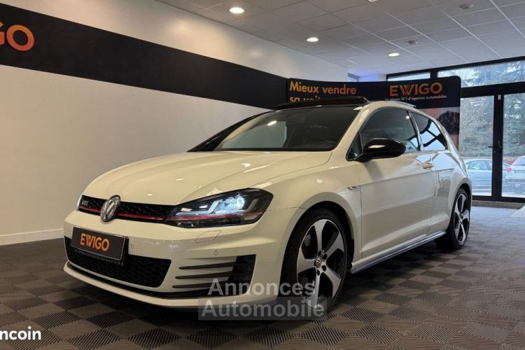 Volkswagen Golf GTI 2.0 220ch TFSI DSG6 + TOIT OUVRANT PANO - <small></small> 18.490 € <small>TTC</small> - #3