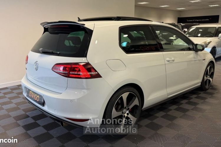 Volkswagen Golf GTI 2.0 220ch TFSI DSG6 + TOIT OUVRANT PANO - <small></small> 18.490 € <small>TTC</small> - #6