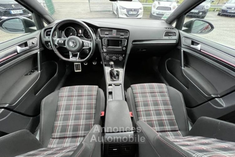 Volkswagen Golf GTI 2.0 TFSI 220cv BV6 Attelage Crit'air1 132.000Km - <small></small> 16.990 € <small>TTC</small> - #13