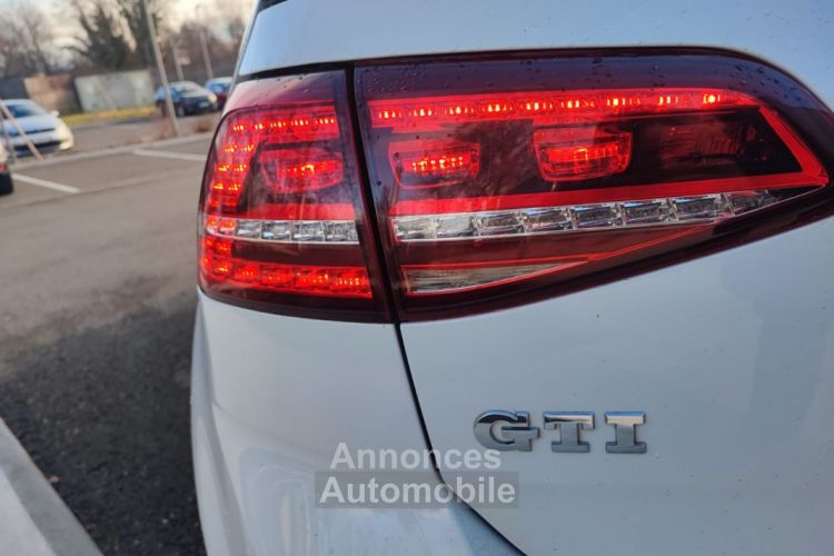 Volkswagen Golf GTI 2.0 TSI 220ch BlueMotion (Régulateur, Bluetooth, Sièges Chauffants) - <small></small> 16.990 € <small>TTC</small> - #38