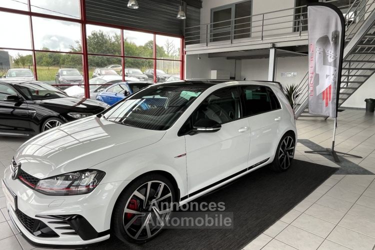 Volkswagen Golf GTI CLUBSPORT 2,0 TSI 265 DSG6 GPS DMS REGULATEUR DRIVE SELECT SIEGES RECARO BI-XENON JANTES BR - <small></small> 28.990 € <small>TTC</small> - #1