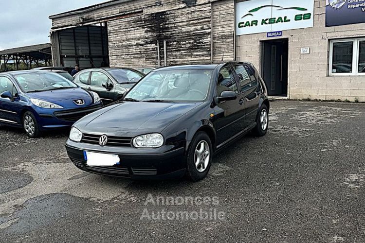 Volkswagen Golf IV 1.4 75CH 5P - <small></small> 3.499 € <small>TTC</small> - #1