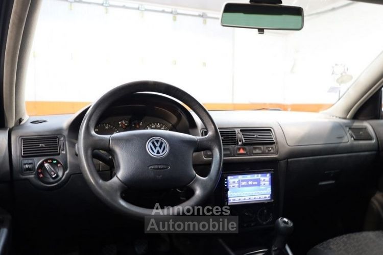 Volkswagen Golf IV 1.9 SDI 68CH 5P 5CV - <small></small> 5.490 € <small>TTC</small> - #10