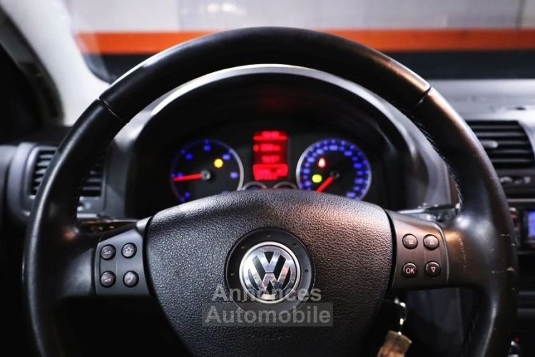 Volkswagen Golf V 1.9 TDI 105CH DPF GT SPORT DSG7 5P - <small></small> 8.990 € <small>TTC</small> - #8