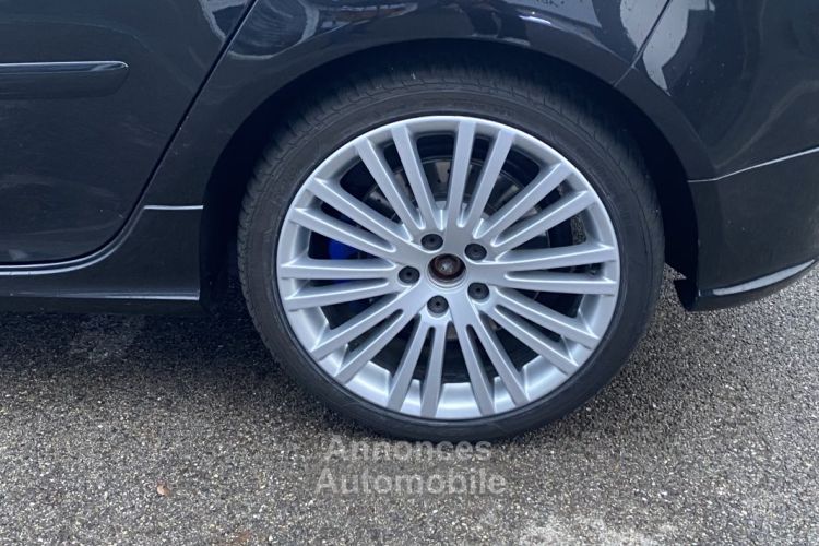 Volkswagen Golf V R32 V6 250 4MOTION DSG - SELLERIE CUIR CREME - <small></small> 14.990 € <small>TTC</small> - #22