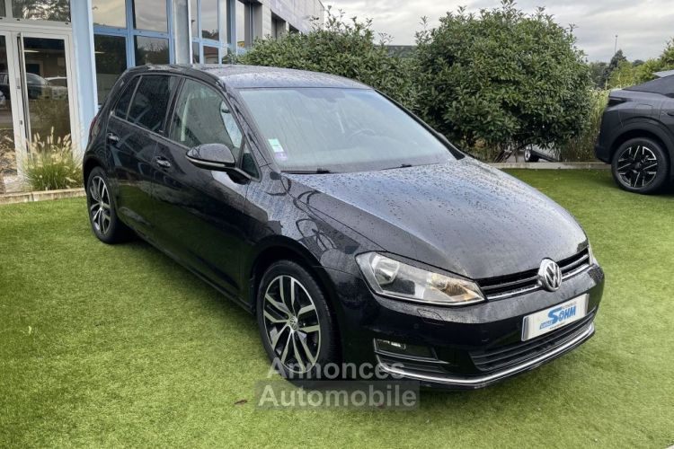 Volkswagen Golf VII 1.2 TSI 110CH BLUEMOTION TECHNOLOGY ALLSTAR 5P - <small></small> 13.870 € <small>TTC</small> - #1