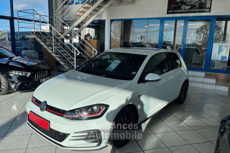 Volkswagen Golf VII GTI 2.0 TSI DSG PERFORMANCE 245CH LED-VIRTUAL COCKPIT-CARPLAY-JANTES SEVILLA 18 - <small></small> 23.890 € <small>TTC</small> - #1