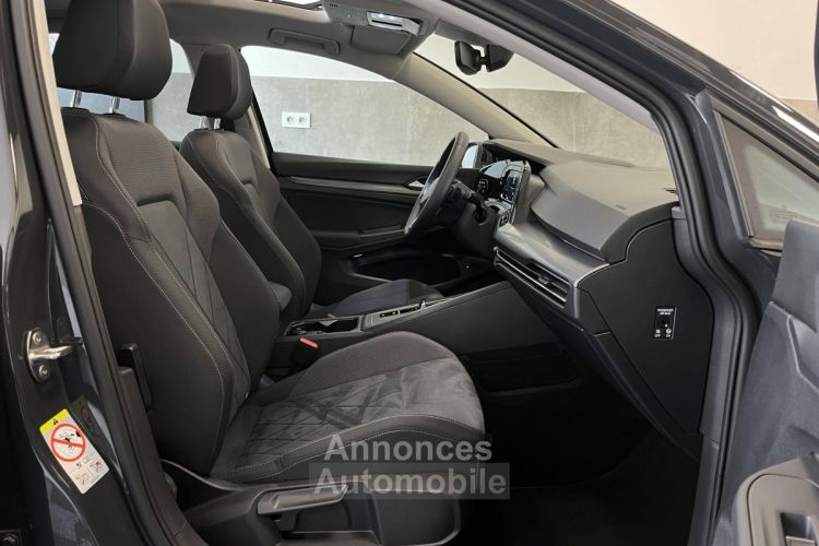 Volkswagen Golf VIII 1.4 eHybrid OPF 204ch Style 1st DSG6 / À PARTIE DE 422,82 € * - <small></small> 26.990 € <small>TTC</small> - #16