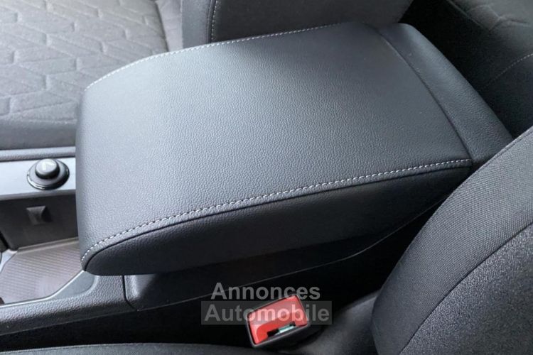 Volkswagen Golf VIII (2) 2.0 TDI SCR 150 DSG7 Life Plus PACK HIVER - <small></small> 32.990 € <small></small> - #43