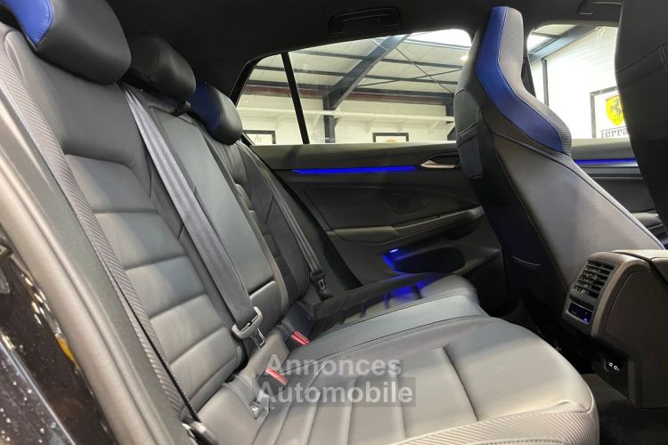 Volkswagen Golf VIII 4MOTION R 2.0 TSI DSG7 333 - 20 YEARS EDITION + TO/SIEGES CHAUFFANTS /CAMERA - <small></small> 59.490 € <small>TTC</small> - #28