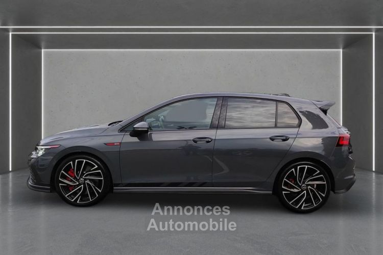 Volkswagen Golf VIII GTI 2.0 TSI CLUBSPORT DSG 300CH GPS-LED-VIRTUAL-FEU IQ LED-SON HARMAN KARDON-JANTES 19 - <small></small> 34.990 € <small>TTC</small> - #1