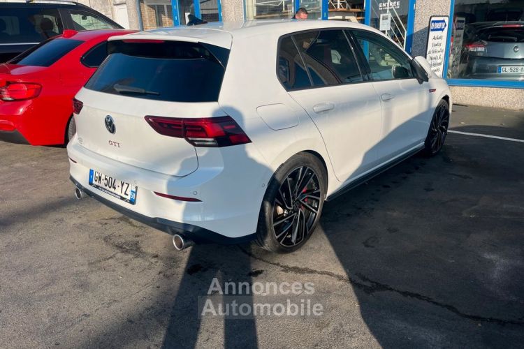 Volkswagen Golf VIII GTI 2.0 TSI DSG 245CH GPS-LED-VIRTUAL-HARMAN KARDON-JANTES 19-CAMERA-BLANC ORYX - <small></small> 31.790 € <small>TTC</small> - #4