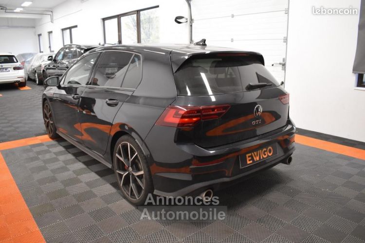 Volkswagen Golf VIII GTI PERFORMANCE 2.0 245ch DSG FULL OPTIONS 1ERE MAIN FRANCAISE SUIVI GARAN... - <small></small> 33.990 € <small>TTC</small> - #4