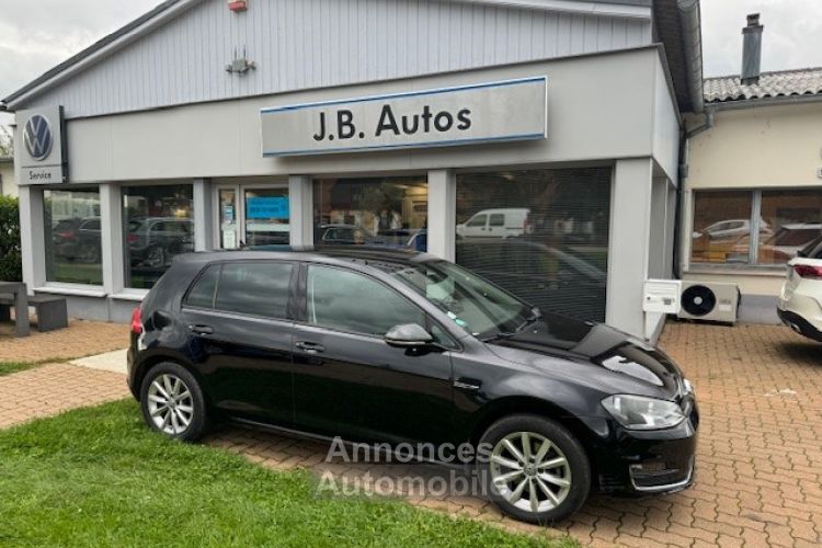 Volkswagen Golf VOLKSWAGEN GOLF 1.6 TDI 110 CH LOUNGE - <small></small> 12.990 € <small>TTC</small> - #1