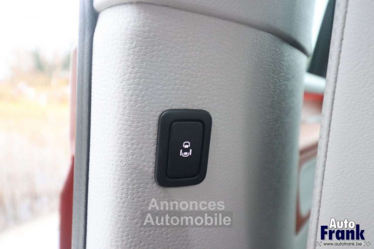 Volkswagen ID.Buzz ID. Buzz BUSINESS TREKHK INTR PLUS KEYLESS MATRIX - <small></small> 59.950 € <small>TTC</small> - #24