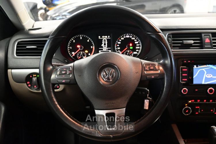 Volkswagen Jetta 1.6 TDI 105 FAP Carat DSG - <small></small> 9.490 € <small>TTC</small> - #11