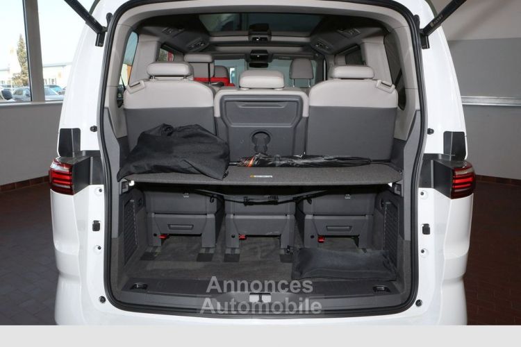 Volkswagen Multivan T7 eHybrid / 7P / Toit pano / Attelage / Harman Kardon / Garantie 12 mois - <small></small> 69.960 € <small></small> - #9