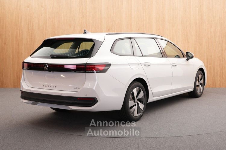 Volkswagen Passat 1.5 eTSI OPF 150 DSG7 Life Plus - <small></small> 37.990 € <small></small> - #4