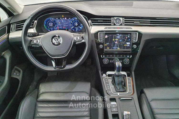 Volkswagen Passat SW GTE 1.4 TSI 218 Ch DSG6 Toit ouvrant 5 600 d'options A partir de 370e par mois - <small></small> 19.490 € <small>TTC</small> - #5