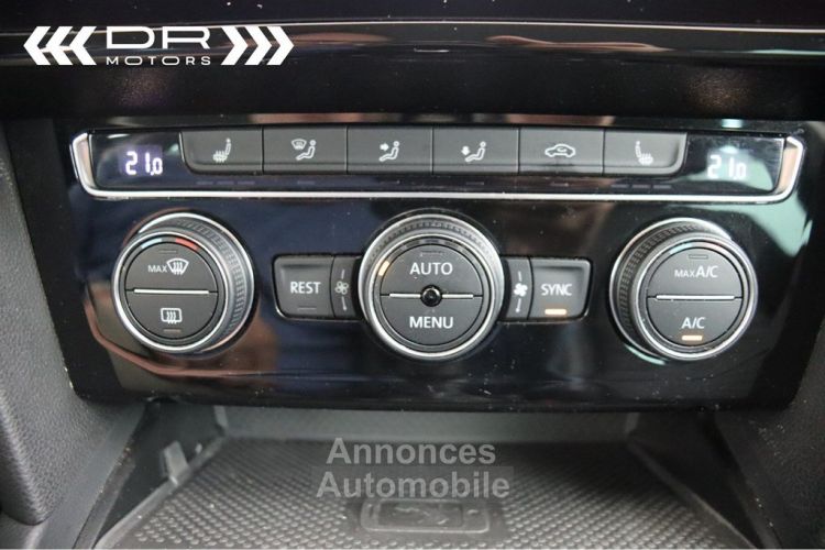 Volkswagen Passat Variant 1.6TDI SCR DSG FACELIFT BUSINESS - NAVI LEDER VIRTUAL COCKPIT MIRROR LINK - <small></small> 21.995 € <small>TTC</small> - #29