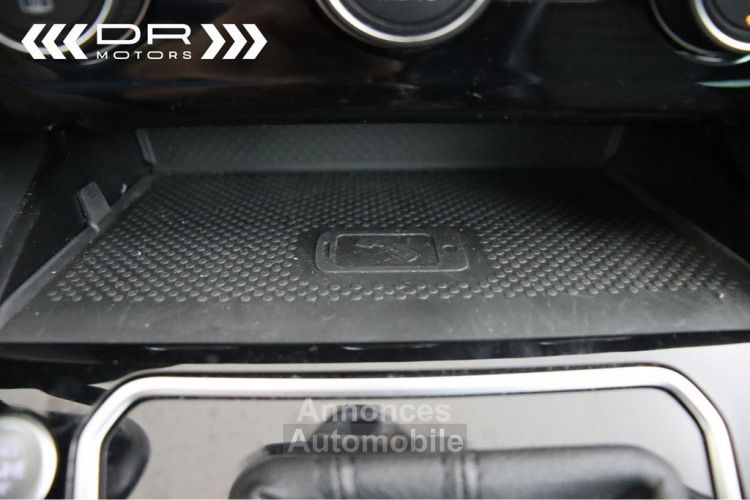 Volkswagen Passat Variant 1.6TDI SCR DSG FACELIFT BUSINESS - NAVI LEDER VIRTUAL COCKPIT MIRROR LINK - <small></small> 21.995 € <small>TTC</small> - #30