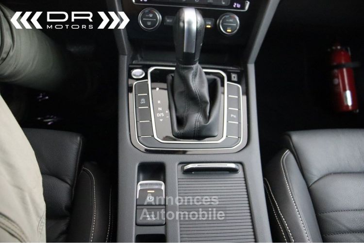 Volkswagen Passat Variant 1.6TDI SCR DSG FACELIFT BUSINESS - NAVI LEDER VIRTUAL COCKPIT MIRROR LINK - <small></small> 21.995 € <small>TTC</small> - #31